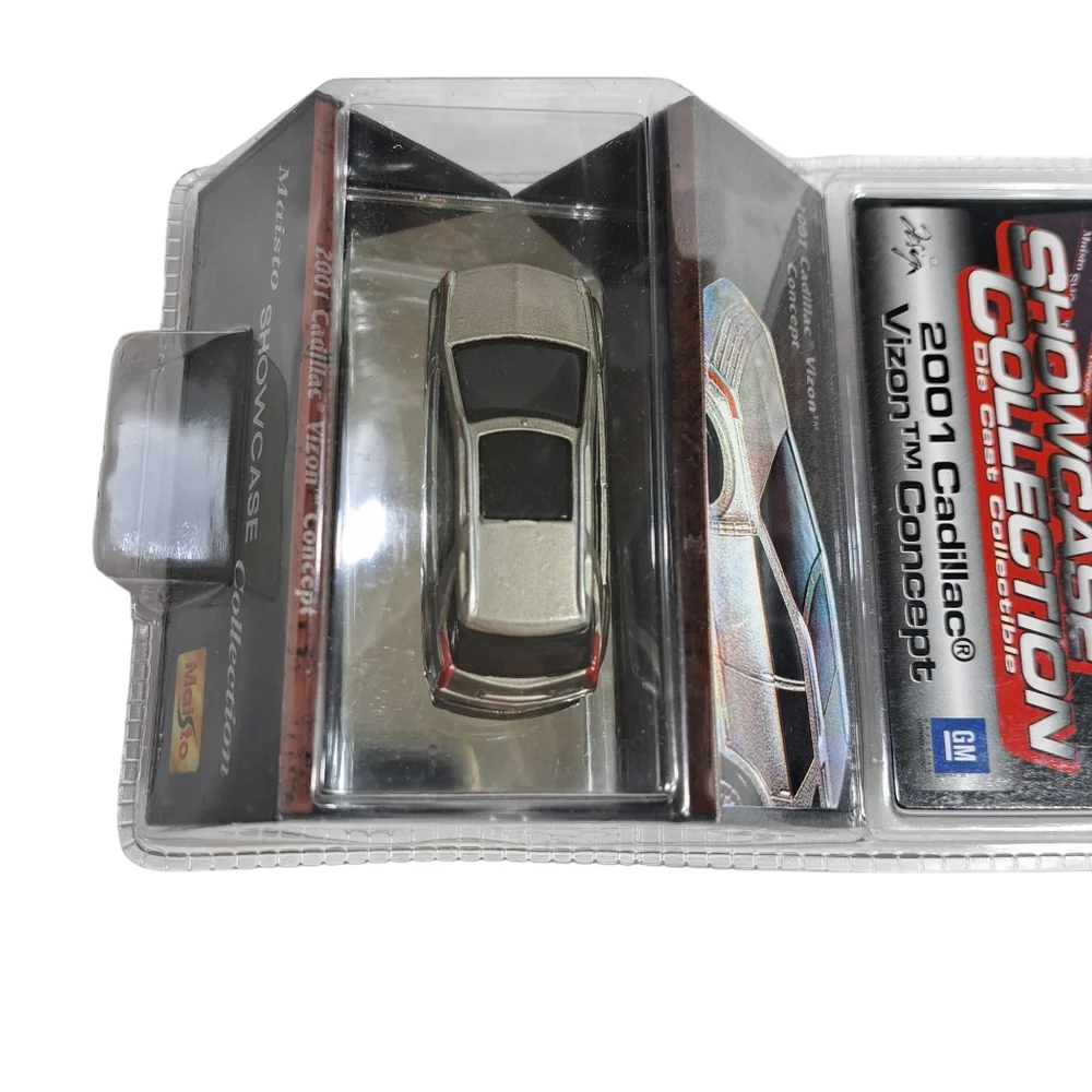 Maisto 2001 Grey Cadillac Vizon Concept‎ SUV Showcase Collection Die-Cast